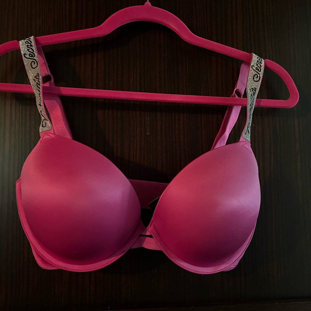Victoria's Secret Dark Pink T-Shirt Bra with Seamless Finish 32DDD